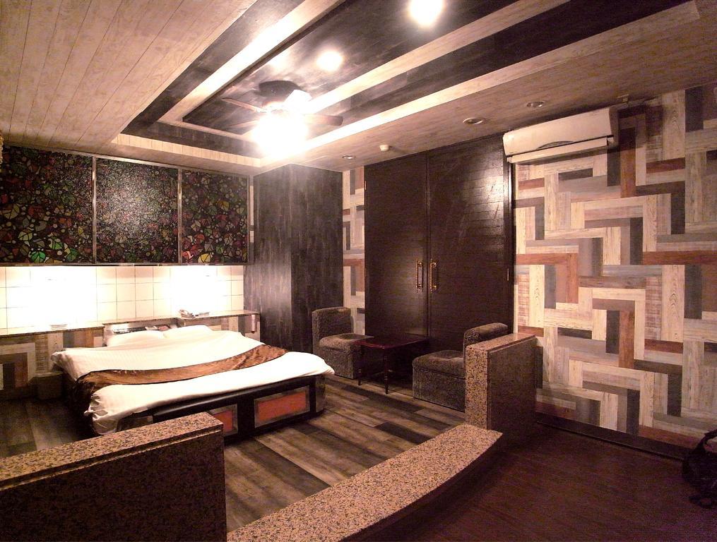 ホテル暴れ狸の鬼袋姫路駅前店 男塾ホテルグループ (Adults Only) هيميجي الغرفة الصورة