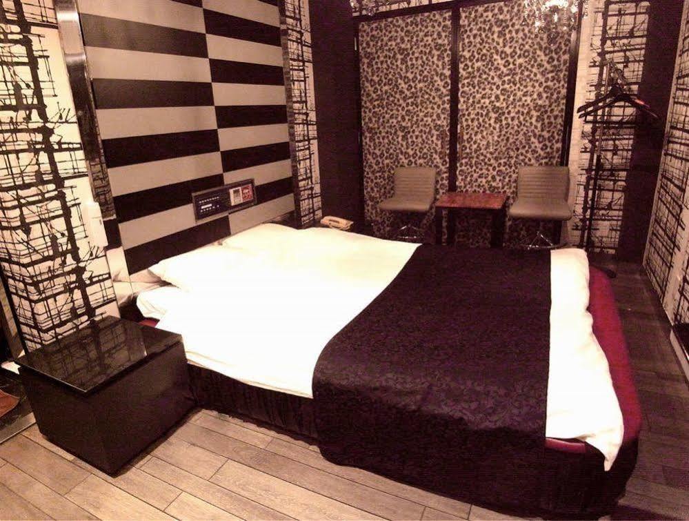 ホテル暴れ狸の鬼袋姫路駅前店 男塾ホテルグループ (Adults Only) هيميجي المظهر الخارجي الصورة