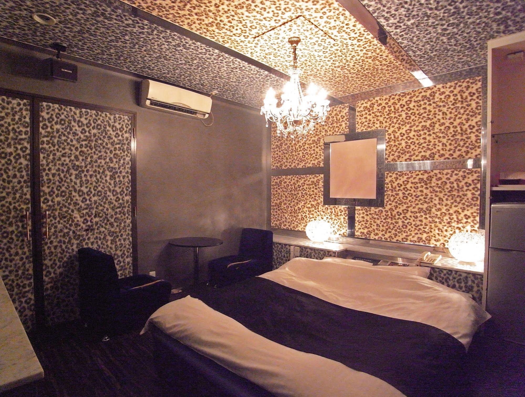 ホテル暴れ狸の鬼袋姫路駅前店 男塾ホテルグループ (Adults Only) هيميجي المظهر الخارجي الصورة